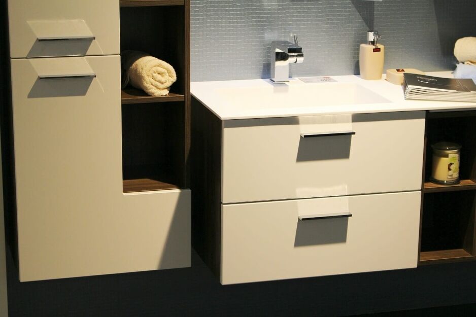 bathroom cabinets