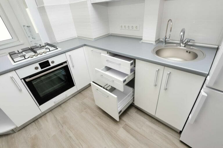 Kitchen Cabinet organisation