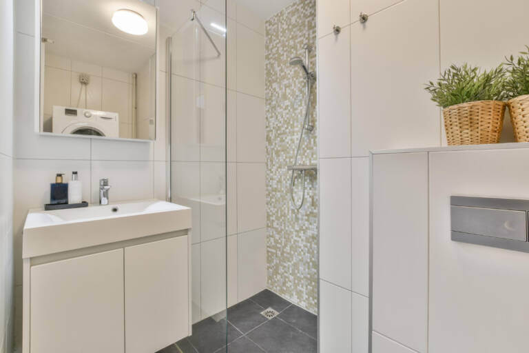 bathroom vanities for small bathrooms