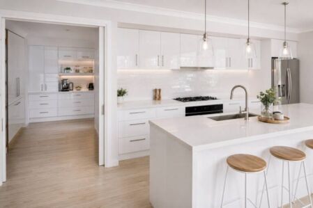 Modern butlers pantry design in a Perth home with gloss white cabinets