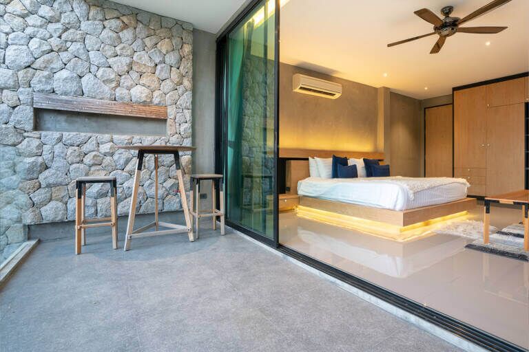 Stacked Sliding Doors vs. Standard Sliding Doors